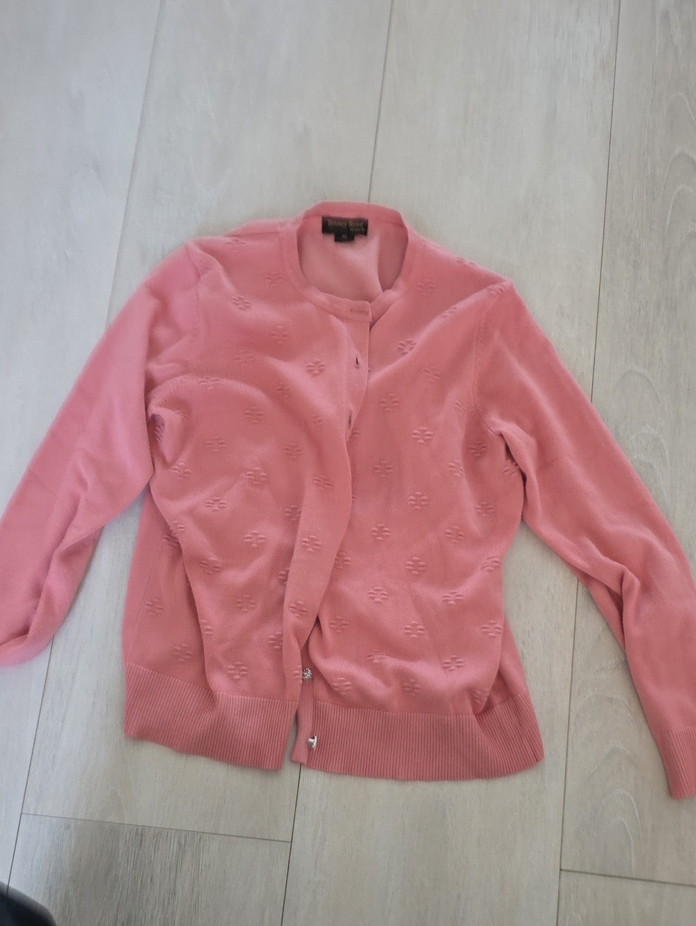 Women’s Pink Button-Front Crewneck Cardigan Sweater